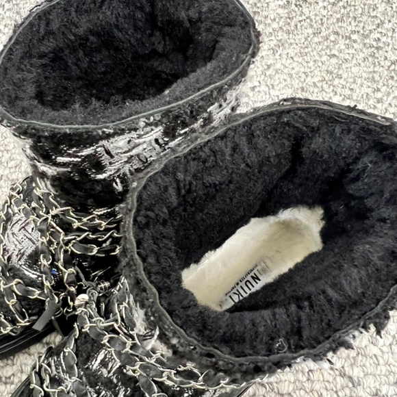 Inuikii Black White Tartan Tweed Sherpa lined chain detail Winter Boots EU 38/7 - Picture 9 of 14